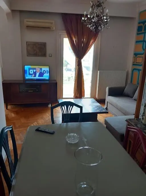 Retro Central Apartment Thessaloniki