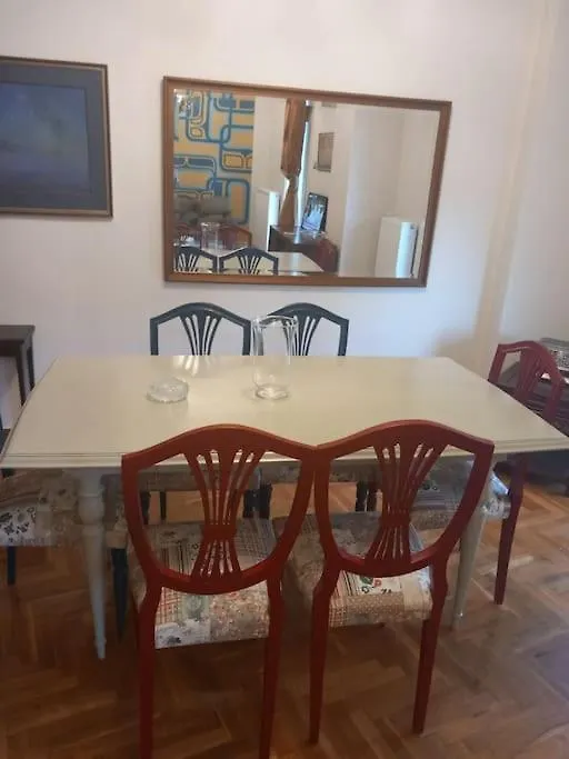 Retro Central Apartment Thessaloniki